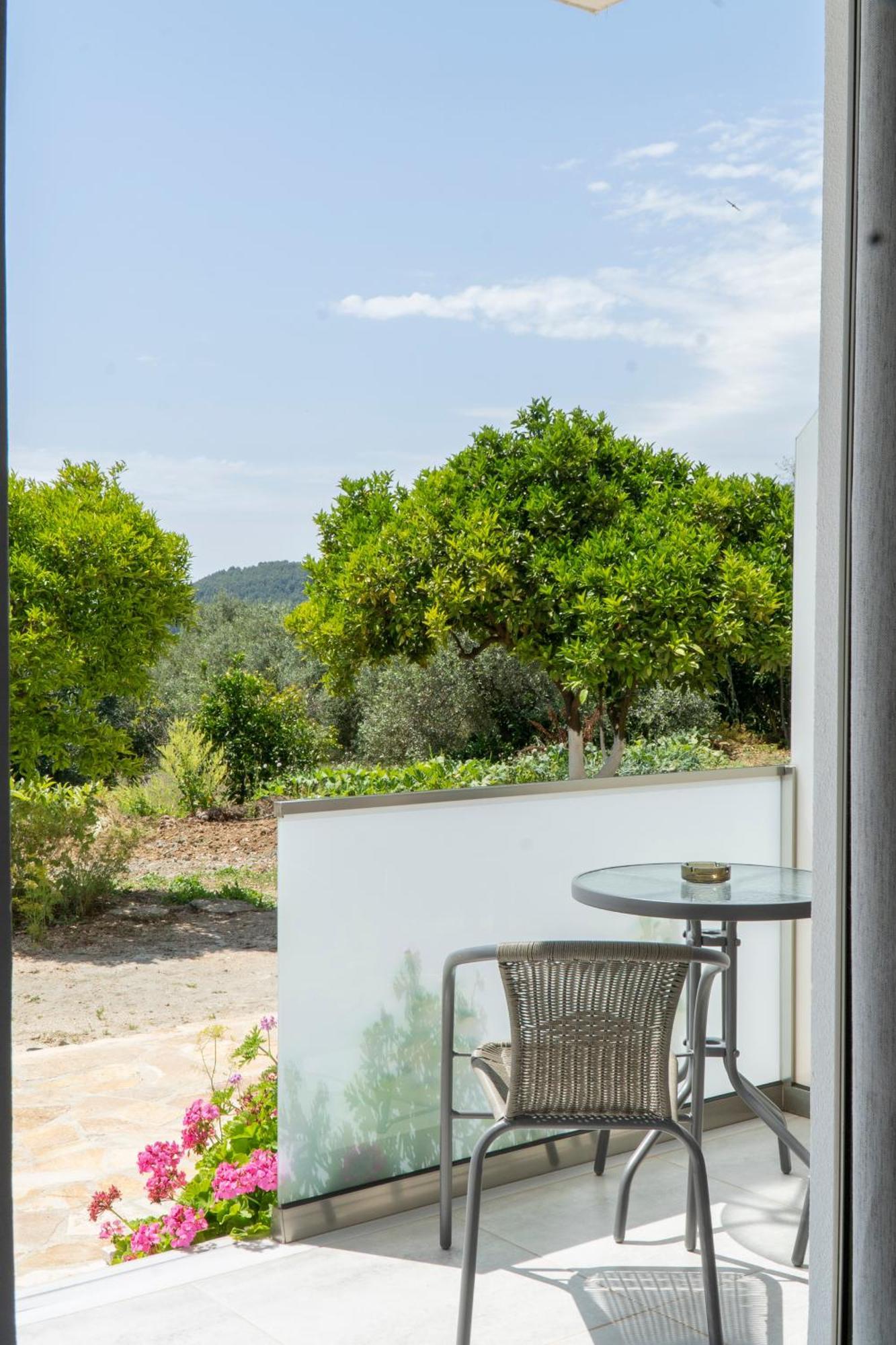 Koks' Pensionat Himare
